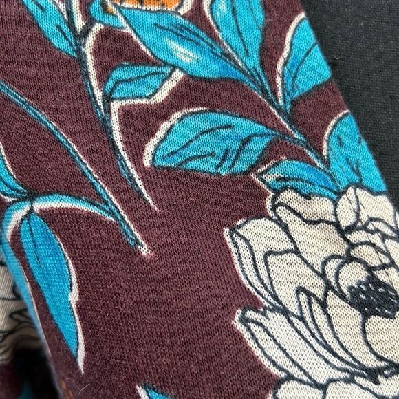 LulaRoe cardigan patch pockets floral knit brown blue Small FIRM on PRiCE - Picture 3 of 6